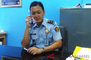 Pasca-Lebaran, permohonan paspor di Palembang  normal