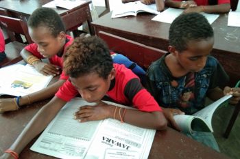50 murid SD Sabron Sari tidak bisa membaca