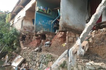 BPBD Kota Jayapura bantu air bersih untuk korban banjir