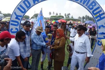 Masyarakat Sumbar padati pergelaran Pacu Kuda di Payakumbuh