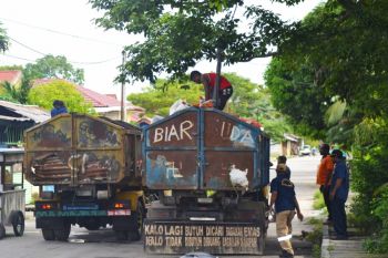 Pemkab Biak Numfor kurangi 200 tenaga kebersihan