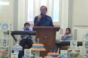 Lomban Hadiri Syukur Hut 54 GPDI " Elim" Aertambaga.
