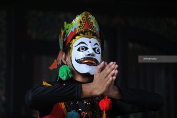 Tari Topeng Getak
