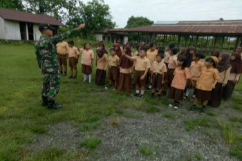 TNI bekali pengetahuan pramuka kepada pelajar perbatasan RI-PNG