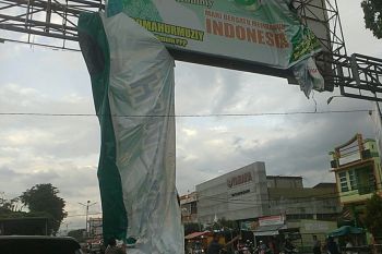 Pemasangan APK dan kampanye tanpa izin pelanggaran terbanyak dilakukan peserta pemilu