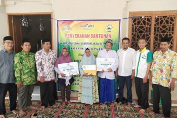 Ahli waris pengurus masjid Pekalongan dapat santunan PT JMA