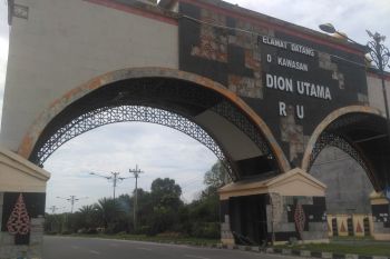 Syamsuar lobi Menpora jadikan Riau tuan rumah Piala Dunia U-20
