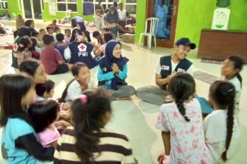 PMI berikan pendampingan psikososial kepada korban banjir