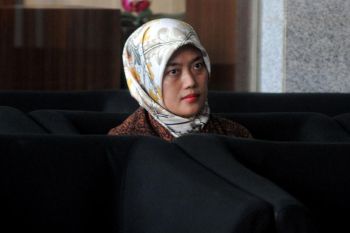 KPK Panggil Bupati Lampung Timur Chusnunia Chalim