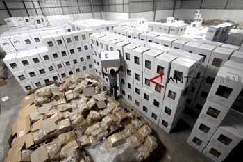 Distribusi logistik pemilu