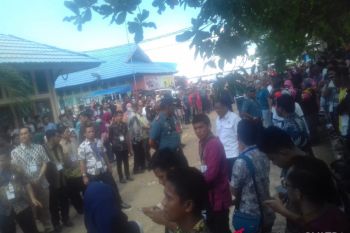 Jokowi ke TPI Sodohoa Kendari, semangati ibu-ibu pelaku usaha mikro