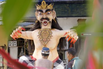 Pembuatan Ogoh-Ogoh Bathara Kala