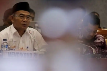 Janji Mendikbud Akan Mengangkat Guru Honorer Secara Bertahap