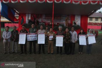 Diikuti 3000-an ASN dan perangkat desa, KPU Mitra sosialisasikan cara mencoblos