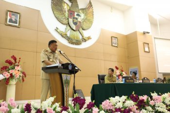 Gubernur Olly: harus selalu introspeksi
