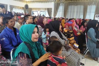 Pedagang Pariaman ragukan kualitas bahan pasar penampungan