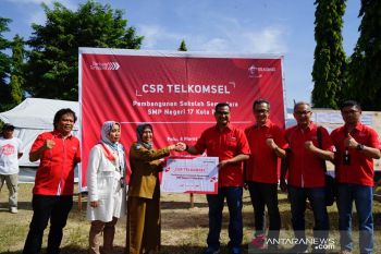 Telkomsel Bangun Sekolah Air Bersih di Palu