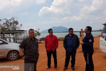 Mengurai benang kusut pertambangan bauksit di Bintan