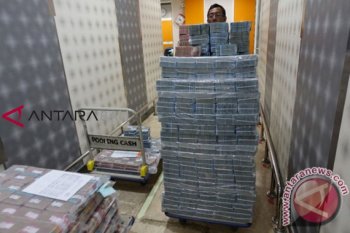 Cadangan devisa Indonesia naik jadi 124.5 miliar dolar