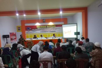 Kesbangpol Kolaka berikan pendidikan politik