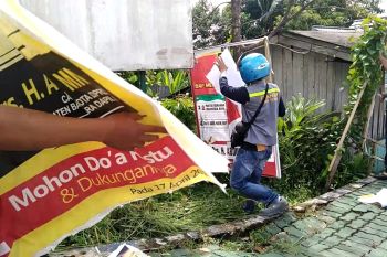 Tim gabungan Teweh Tengah kembali tertibkan APK
