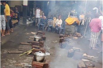 Setelah Nyepi, masyarakat desa di Buleleng tradisikan "Nyakan Diwang"