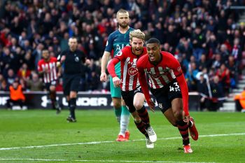 Pelatih Southampton instruksikan hotel blok koneksi internet pemainnya