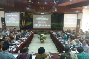 Nurbaya kantongi 60 petunjuk dari 26 profesor jamin kesejahteraan warga di dalam dan sekitar hutan