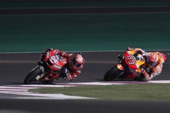 Dovizioso juara GP Qatar setelah duel sengit dengan Marquez