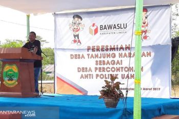 Bawaslu Kepri resmikan desa anti politik uang di Lingga