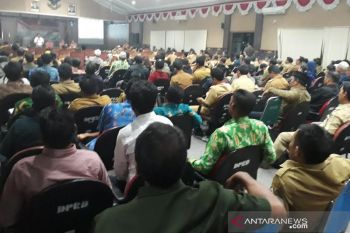 DPRD kumpulkan perangkat desa se-Kotim bahas penggunaan APBDes