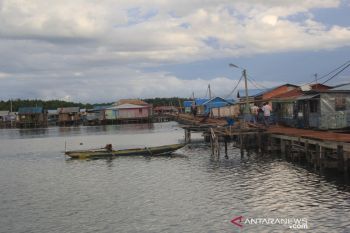 Enggros Gunakan Dana Desa Beli Perahu Ketinting