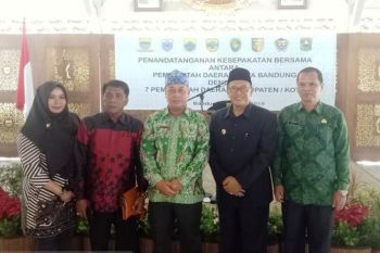 Wabup Lingga ke Pemko Bandung MoU TI