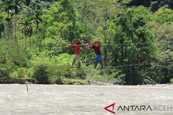 Upaya percepatan bangun Jembatan Gantung