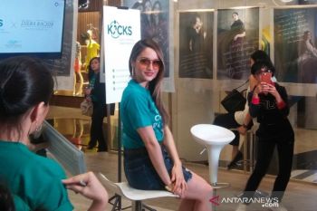Di  akun Twitternya, Cinta Laura ajak penguna medsos menandatangani petisi dukung Audrey