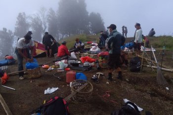 72 anggota tim survei Gunung Rinjani selamat pascagempa 5,8 SR