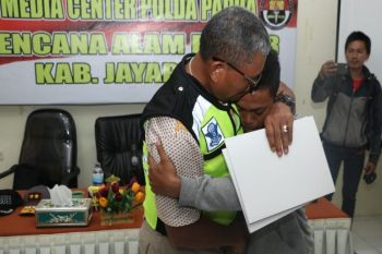 Tiga jenazah korban tewas banjir Jayapura diserahkan ke keluarga