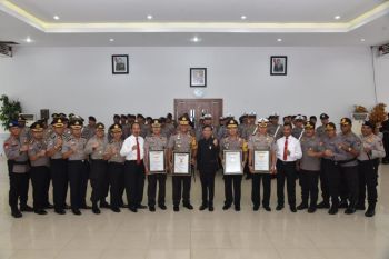 Polda Papua terima penghargaan dari MURI
