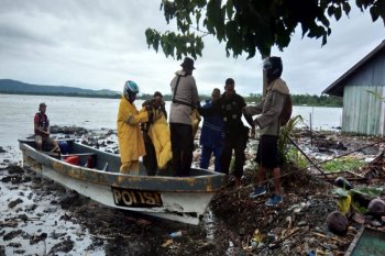 Polair evakuasi jenazah di Muara Kali Yahim Jayapura