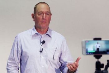 Jutaan orang tandatangani petisi pemecatan Senator Australia