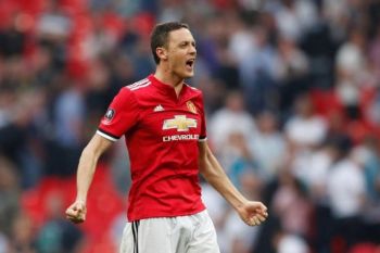Matic ingatkan Arsenal dan Chelsea, MU fokus ke empat besar