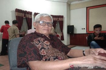 Masyarakat diminta tak jadi penghambat program listrik masuk desa