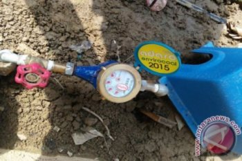 Riau wajibkan perusahaan gunakan meteran air