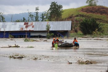 351 rumah dilaporkan rusak berat akibat banjir bandang