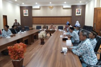 Marbot masjid tuntut kenaikan insentif bulanan