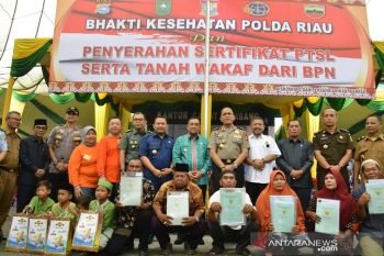Ribuan masyarakat sambut antusias bhakti kesehatan Polda Riau