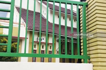 Isteri pergoki suami yang mantan pejabat bersama Caleg perempuan