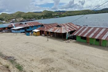 Sebagian warga terdampak luapan Danau Sentani belum terima bantuan