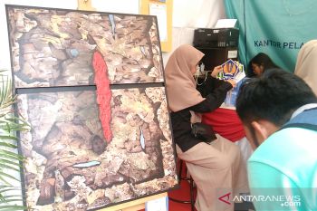 17 lukisan mahasiswa ISI Padang Panjang dilelang dalam Lelang Expo