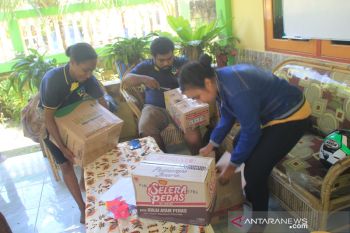 Alumni Uncen salurkan tenda buat korban luapan danau Sentani